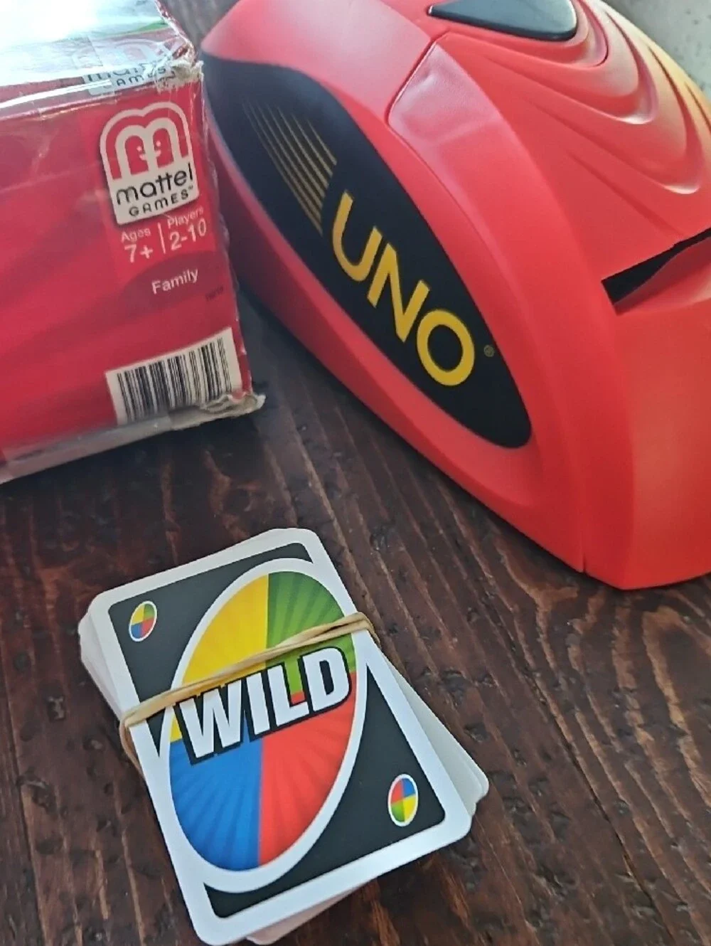 Mattel UNO Attack Electronic Game with Red Launcher